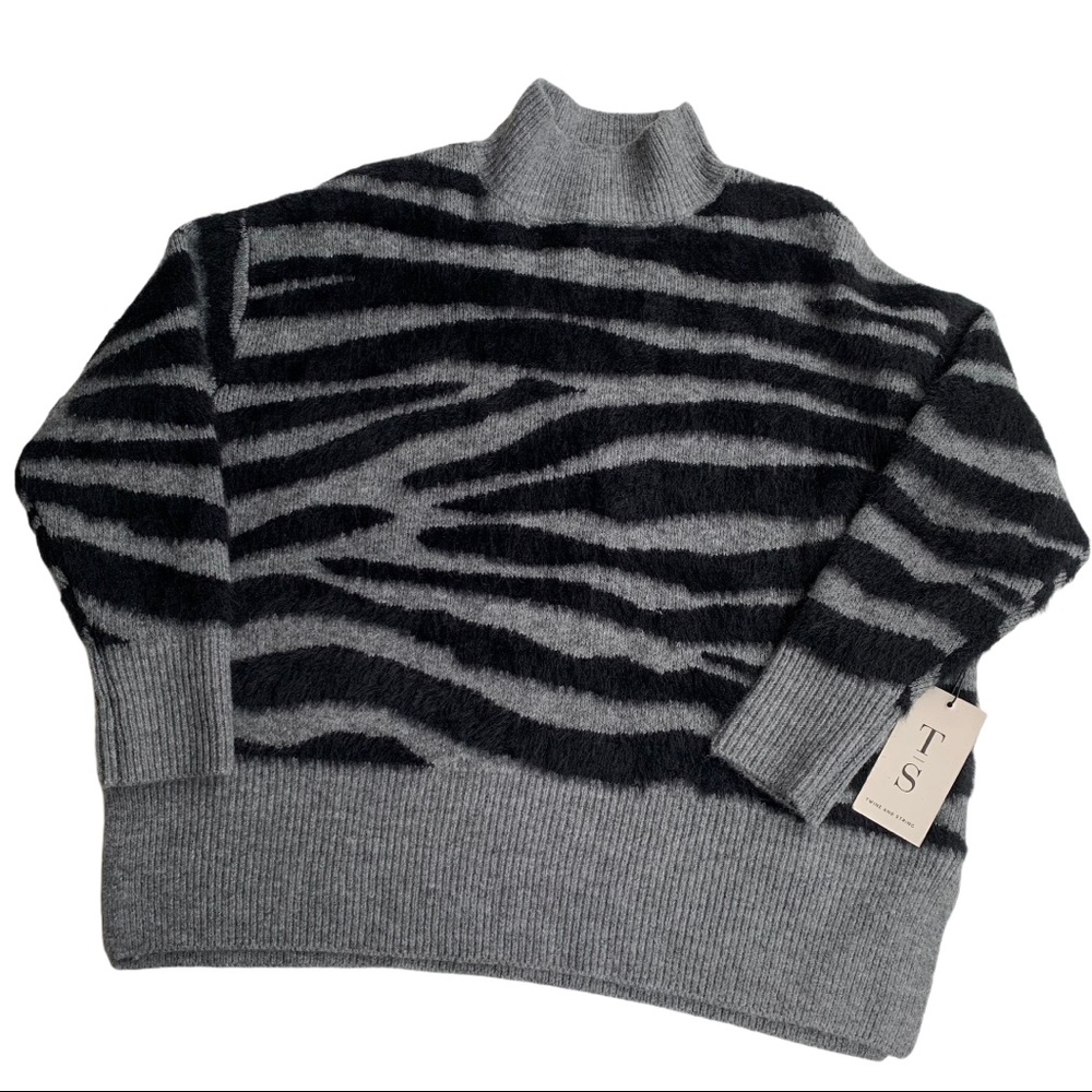 Twine and String Animal Print Boxy Sweater Small